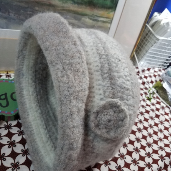 Women Wool Hat - Picture 9 of 11
